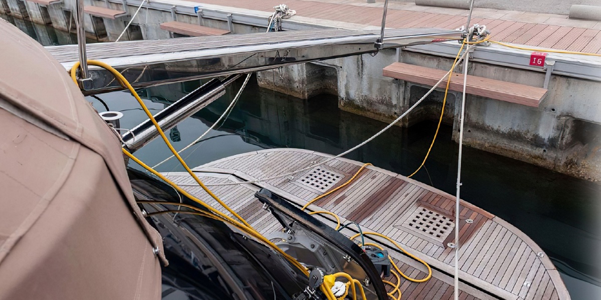 Продается моторная яхта Van Der Heijden Superior